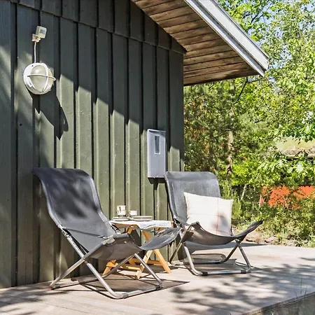 Bl1735-pandrup-rodhus-skolevej-56 *