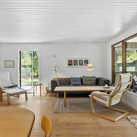 Bl1735-pandrup-rodhus-skolevej-56 *